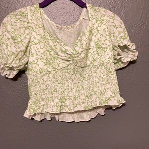 Green and white floral cropped shirt